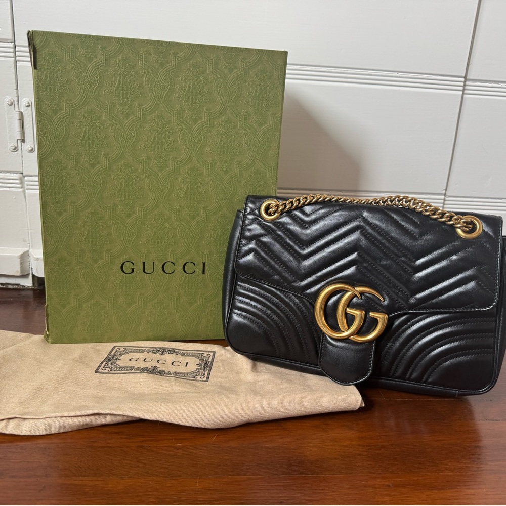 Gucci Black medium GG Marmont Chevron Matelassé Shoulder Bag with Gold Hardware